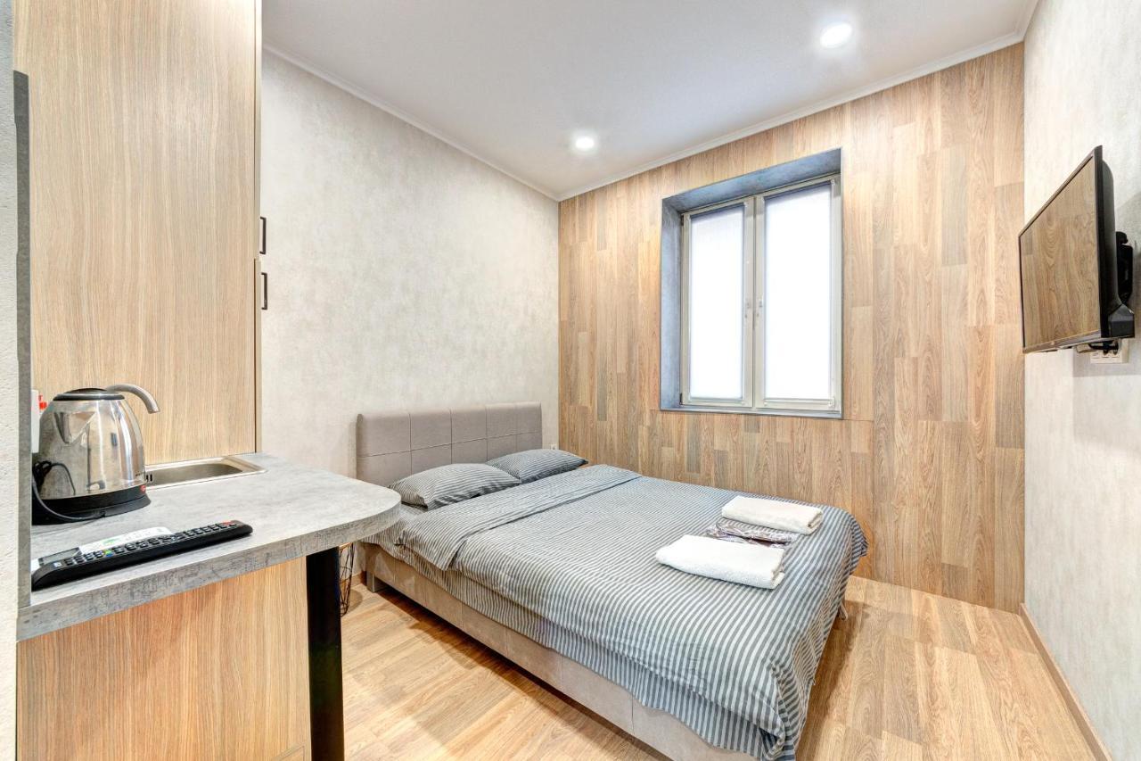 1 Room Apartment Near National Circus Kijów Zewnętrze zdjęcie
